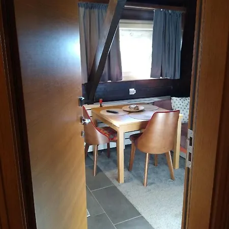 Megi - Konaci Maglic